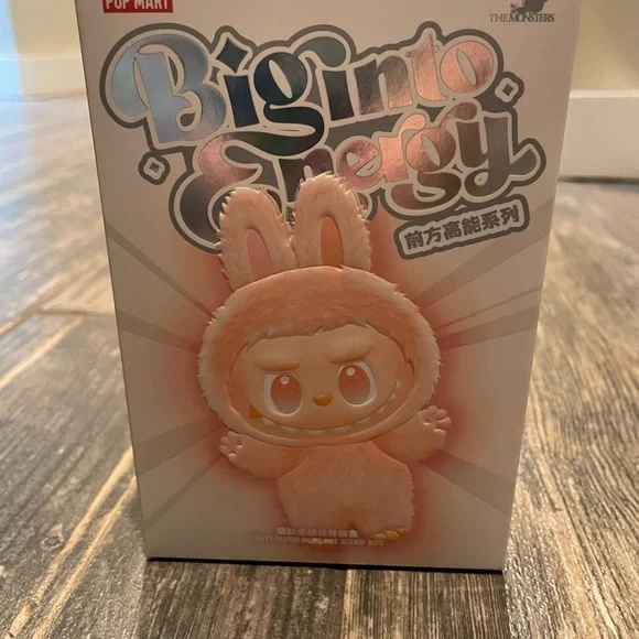 Pop Mart Big Into Energy Labubu Happiness New In Box - Picture 1 of 4